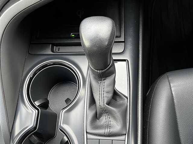 トヨタ カムリ WS 道央・札幌 2020(令2)年 4.5万km プラチナホワイトパールマイカ ４WD/寒冷地仕様/JBLサウンド/純正メーカーOPナビ/AM/FM/BT/トヨタセーフティセンス/衝突被害軽減ブレーキ/横滑り防止装置/レーダークルーズコントロール/レーンキープアシスト/クリアランスソナー/バックカメラ/ビルトインETC/アイドリングストップ/ECOMODE/SPORTMODE/D席パワーシート/ハーフレザーシート/革巻きステアリング/ステアリングリモコン/パドルシフト/電動パーキング/自動防眩ミラー/MTモード付AT/プッシュスタート/スマートキー/LEDヘッドライト/オートライト/オートマチックハイビーム/フォグランプ/電動格納ミラー/ヒーテッドドアミラー/ウィンカーミラー/純正フロアマット/ワイパーデアイサー