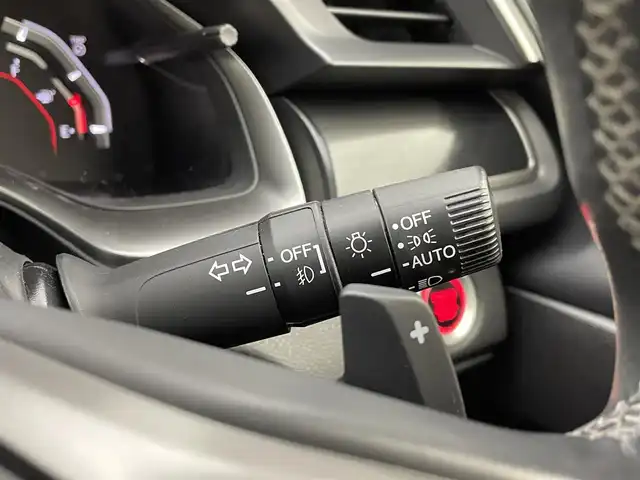 ホンダ シビック ハッチバック 宮城県 2020(令2)年 3.2万km オブシダンブルーパール ホンダセンシング　/ＨＫＳ２本出マフラー　/ブラックエンブレム　/ケンウッドナビＴＶ　/アダプティブクルーズコントロール/革コンビシート　/パワーシート　/ＬＥＤヘッドライト/オートハイビーム/追突軽減ブレーキ〈CMBS〉/路外逸脱抑制機能/ＥＴＣ２．０　/シートヒーター　/禁煙車