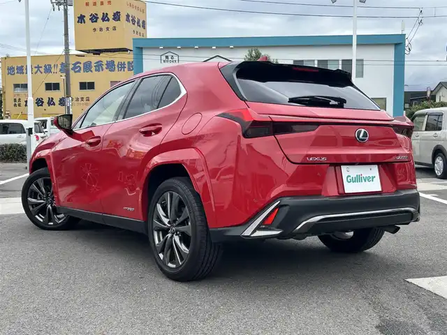 レクサス ＵＸ 250h Fスポーツ 愛媛県 2019(令1)年 6.8万km マダーレッド メーカーオプション純正ナビ/BT/AM・FM/CD/DVD/フルセグTV/サンルーフ/ETC2.0/全方位カメラ/ドライブレコーダー/D席+N席パワーシート・シートヒーター/ステアリングヒーター/パドルシフト/フォグランプ/追従型クルーズコントロール/ブラインドスポットモニター/ヘッドアップディスプレイ/純正アルミホイール/純正フロアマット