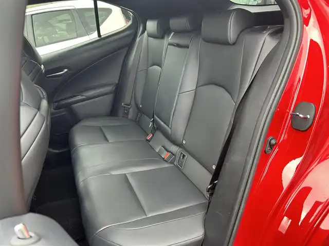 レクサス ＵＸ 250h Fスポーツ 愛媛県 2019(令1)年 6.8万km マダーレッド メーカーオプション純正ナビ/BT/AM・FM/CD/DVD/フルセグTV/サンルーフ/ETC2.0/全方位カメラ/ドライブレコーダー/D席+N席パワーシート・シートヒーター/ステアリングヒーター/パドルシフト/フォグランプ/追従型クルーズコントロール/ブラインドスポットモニター/ヘッドアップディスプレイ/純正アルミホイール/純正フロアマット