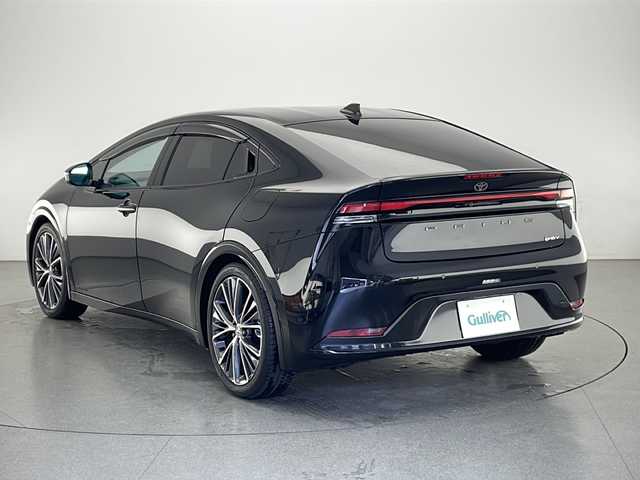トヨタ プリウス Z 長野県 2024(令6)年 0.5万km アティチュードブラックマイカ 4WD/12.3インチディスプレイオーディオナビ/（フルセグ/Bluetooth/AppleCarPlay/AndroidAuto)/360°カメラ/ETC2.0/トヨタセーフティーセンス/・プリクラッシュブレーキ/・レーンキープアシスト/・レーンディパーチャーアラート/・プロアクティブドライビングアシスト/・リヤクロストラフィックアラート/・ブラインドスポットモニター/・前後コーナーセンサー/レーダークルーズコントロール/デジタルインナーミラー/前席シートヒーター/ステアリングヒーター/社外セキュリティ/ワイヤレス充電/電動リアゲート/メモリ付きパワーシート（運転席）/LEDヘッドライト/スマートキー