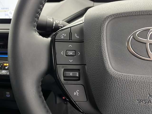 トヨタ プリウス Z 長野県 2024(令6)年 0.5万km アティチュードブラックマイカ 4WD/12.3インチディスプレイオーディオナビ/（フルセグ/Bluetooth/AppleCarPlay/AndroidAuto)/360°カメラ/ETC2.0/トヨタセーフティーセンス/・プリクラッシュブレーキ/・レーンキープアシスト/・レーンディパーチャーアラート/・プロアクティブドライビングアシスト/・リヤクロストラフィックアラート/・ブラインドスポットモニター/・前後コーナーセンサー/レーダークルーズコントロール/デジタルインナーミラー/前席シートヒーター/ステアリングヒーター/社外セキュリティ/ワイヤレス充電/電動リアゲート/メモリ付きパワーシート（運転席）/LEDヘッドライト/スマートキー