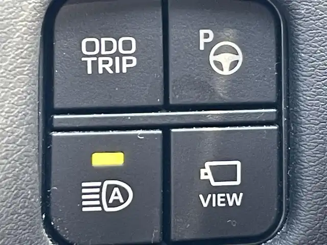 トヨタ クラウン ハイブリッド G 岡山県 2020(令2)年 12.4万km ブラック 登録時走行距離123489km/純正ナビ/フルセグTV(AM/FM/CD/DVD/Bluetooth)/全方位カメラ/ビルトインETC2.0/リヤコンフォートパッケージ/・電動リヤサンシェード/・リヤオートエアコン/トヨタセーフティセンス/・ブラインドスポットモニター/・レーダークルーズコントロール/・オートマチックハイビーム/・プリクラッシュセーフティ/・レーンディバーチャーアラート/・アドバンストパーク/横滑り防止装置/オートブレーキホールド/全席パワーシート/全席シートヒーター/D/N席ベンチレーション/ステアリングヒーター/本革シート/本革巻きステアリング/純正フロアマット/17インチ純正AW