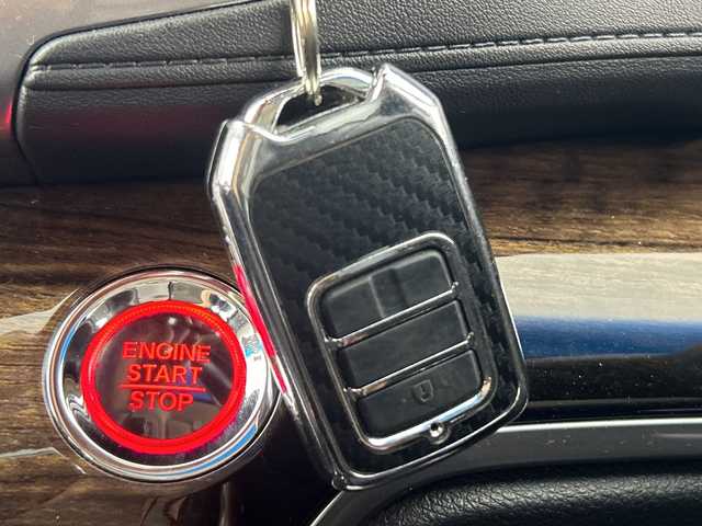 ホンダ オデッセイ G エアロ ホンダセンシング 福島県 2018(平30)年 4万km プラチナホワイトパール /禁煙車　//４ＷＤ　//純正７インチナビ(VXM-195VFi)　/フルセグTV/CD/DVD/BTA/FM/AM//両側パワースライドドア　//衝突被害軽減ブレーキ　//アダプティブクルーズコントロール　//純正ビルトインＥＴＣ　//ドライブレコーダー(前後)　//ＬＥＤヘッドライト　//ＵＳＢ入力端子　//ＷＡＣ