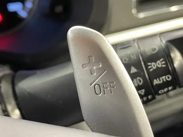 三菱 デリカＤ：５ P 愛知県 2019(平31)年 6.1万km スターリングシルバーM 純正10インチナビ/フリップダウンモニター/純正両側サイドステップ/キルティングレザーシート/衝突軽減ブレーキ/両側電動スライドドア/アラウンドビューモニター/レーダークルーズコントロール/100V電源/シートヒーター/LEDヘッドライト/ETC/ブラインドスポットモニター/パワーシート/電動リアゲート/フルセグTV/Bluetooth/レーンキープアシスト/オートハイビーム/プッシュスタート/USB接続/スマートキー/CD/DVD再生/アイドリングストップ/ミュージックサーバー/ミュージックプレイヤー接続/純正アルミホイール/オートライト/ディーゼル/ターボ/4WD/トランスファースイッチ/パドルシフト/ウィンカーミラー/電動格納ミラー/ドアバイザー/ISOFIX/ステアリングリモコン/横滑り防止装置/電動パーキングブレーキ/オートブレーキホールド