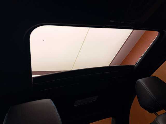 ＢＭＷ Ｍ２ 千葉県 2016(平28)年 3.9万km サファイアブラックP サンルーフ　/黒革シート　/クルーズコントロール　/ナビ　/Ｂカメラ　/Ｂｌｕｅｔｏｏｔｈ接続　/電動シート　/シートヒーター　/ＰＤＣ　/アダプティブＨＩＤライト　/インテリジェントセーフティ　/ワンオーナー