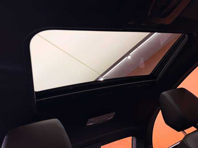 ＢＭＷ Ｍ２ 千葉県 2016(平28)年 3.9万km サファイアブラックP サンルーフ　/黒革シート　/クルーズコントロール　/ナビ　/Ｂカメラ　/Ｂｌｕｅｔｏｏｔｈ接続　/電動シート　/シートヒーター　/ＰＤＣ　/アダプティブＨＩＤライト　/インテリジェントセーフティ　/ワンオーナー