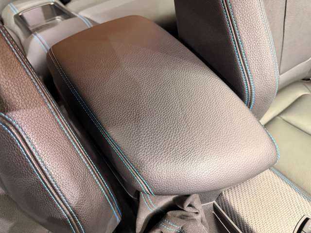 ＢＭＷ Ｍ２ 千葉県 2016(平28)年 3.9万km サファイアブラックP サンルーフ　/黒革シート　/クルーズコントロール　/ナビ　/Ｂカメラ　/Ｂｌｕｅｔｏｏｔｈ接続　/電動シート　/シートヒーター　/ＰＤＣ　/アダプティブＨＩＤライト　/インテリジェントセーフティ　/ワンオーナー