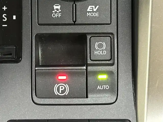 レクサス ＮＸ 300h バージョンL 道央・札幌 2019(平31)年 2.4万km ソニッククォーツ ・４WD/・純正ナビ/　CD/DVD/SD/USB/AUX/BT/フルセグTV/・サイド＆バックカメラ/・ビルトインETC2.0/・ドライブレコーダー前方（DRT-H68A）/・レクサスセーフティ/　PCS/LDA/PKSA/PKSB/・クリアランスソナー/・レーダークルーズコントロール/・オートブレーキホールド/・パドルシフト/・オートマチックハイビーム/・オートライト/・三眼LEDヘッドライト/・フロントフォグランプ/・レザーシート/・D席シートメモリー/・D+N席パワーシート/・D+N席シートヒーター＆ベンチレーション/・ステアリングヒーター/・nanoe付AAC/・パワーバックドア/・リアシート電動格納/・純正フロアマット/・プッシュスタート/・スマートキー/・スペアキー/・カードキー/・取/保