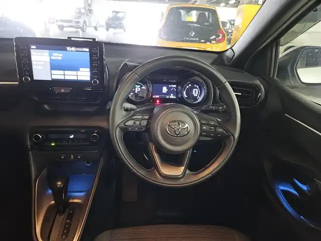 トヨタ ヤリス ハイブリッド Z 福岡県 2020(令2)年 7.9万km ホワイトパールクリスタルシャイン モデリスタエアロ(F/S/R)/モデリスタ15インチアルミホイール/パノラミックビューモニター/純正8型ディスプレイオーディオ/ビルトインETC/前後ドライブレコーダー/レーダークルーズコントロール/クリアランスソナー/セーフティセンス/・衝突被害軽減ブレーキ/・車線逸脱防止支援システム/・オートマチックハイビーム/・標識認識機能/・セカンダリーコリジョンブレーキ/フルLEDヘッドランプ/革巻きステアリング/上級ファブリックシート/前席シートヒーター/スマートキー/プッシュエンジンスタート/禁煙車