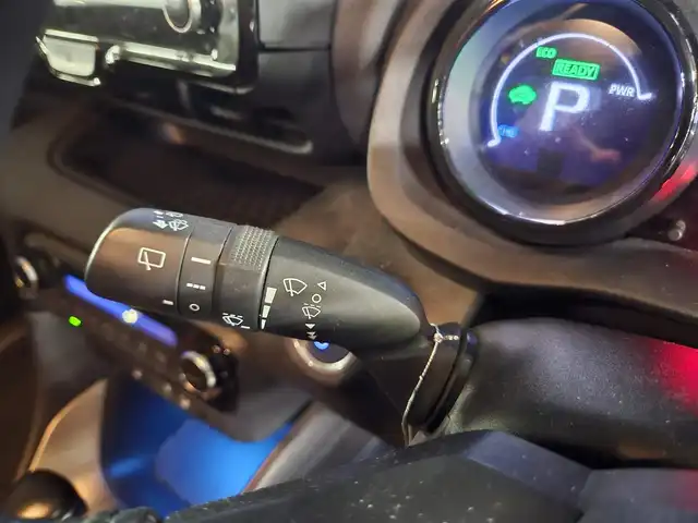 トヨタ ヤリス ハイブリッド Z 福岡県 2020(令2)年 7.9万km ホワイトパールクリスタルシャイン モデリスタエアロ(F/S/R)/モデリスタ15インチアルミホイール/パノラミックビューモニター/純正8型ディスプレイオーディオ/ビルトインETC/前後ドライブレコーダー/レーダークルーズコントロール/クリアランスソナー/セーフティセンス/・衝突被害軽減ブレーキ/・車線逸脱防止支援システム/・オートマチックハイビーム/・標識認識機能/・セカンダリーコリジョンブレーキ/フルLEDヘッドランプ/革巻きステアリング/上級ファブリックシート/前席シートヒーター/スマートキー/プッシュエンジンスタート/禁煙車