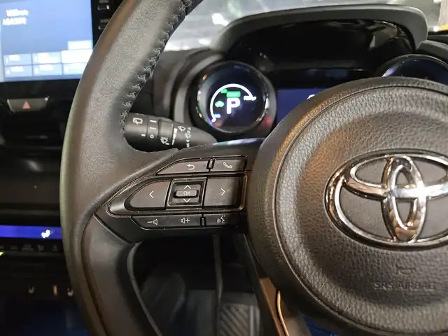 トヨタ ヤリス ハイブリッド Z 福岡県 2020(令2)年 7.9万km ホワイトパールクリスタルシャイン モデリスタエアロ(F/S/R)/モデリスタ15インチアルミホイール/パノラミックビューモニター/純正8型ディスプレイオーディオ/ビルトインETC/前後ドライブレコーダー/レーダークルーズコントロール/クリアランスソナー/セーフティセンス/・衝突被害軽減ブレーキ/・車線逸脱防止支援システム/・オートマチックハイビーム/・標識認識機能/・セカンダリーコリジョンブレーキ/フルLEDヘッドランプ/革巻きステアリング/上級ファブリックシート/前席シートヒーター/スマートキー/プッシュエンジンスタート/禁煙車