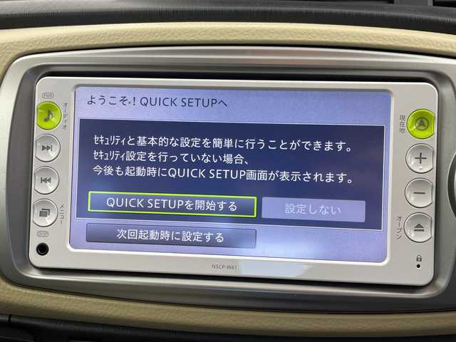 トヨタ ヴィッツ F 群馬県 2011(平23)年 0.5万km ジンバックメタリック 純正ナビ　ワンセグＴＶ／ＣＤ／ＳＤ／ＡＵＸ　エアコン　フロアマット　ハロゲンヘッドライト　横滑り防止装置　リモコンキー　電動格納ミラー　ヘッドライトレベライザー　パワーウィンドウ　ハロゲンライト　禁煙