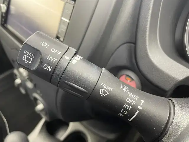 日産 ノート X 富山県 2018(平30)年 5万km スーパーブラック 純正ナビ【MM318D-W】/（BT/TV/CD/DVD/AM/FM）/フルセグTV/アラウンドビューモニター/衝突被害軽減ブレーキ/コーナーセンサー/レーンキープアシスト/オートマチックライト/LEDヘッドライト/横滑り防止装置/デジタルインナーミラー/ドライブレコーダー前/ETC/純正フロアマット/ドアバイザー/ウィンカーミラー/プッシュスタート/スマートキー×２/取扱説明書