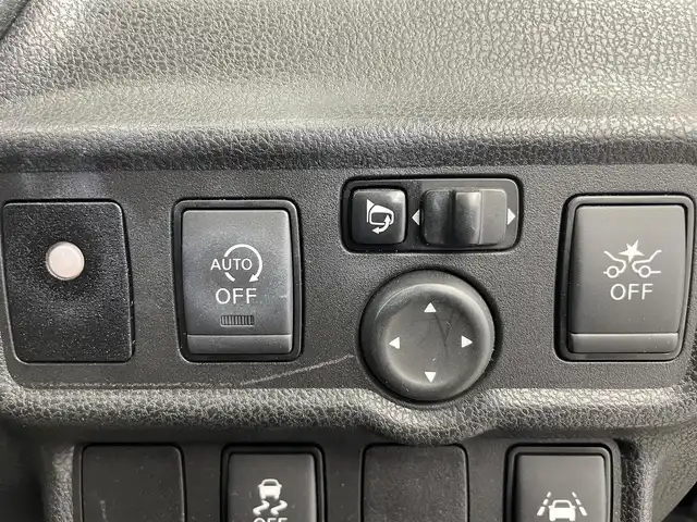 日産 ノート X 富山県 2018(平30)年 5万km スーパーブラック 純正ナビ【MM318D-W】/（BT/TV/CD/DVD/AM/FM）/フルセグTV/アラウンドビューモニター/衝突被害軽減ブレーキ/コーナーセンサー/レーンキープアシスト/オートマチックライト/LEDヘッドライト/横滑り防止装置/デジタルインナーミラー/ドライブレコーダー前/ETC/純正フロアマット/ドアバイザー/ウィンカーミラー/プッシュスタート/スマートキー×２/取扱説明書