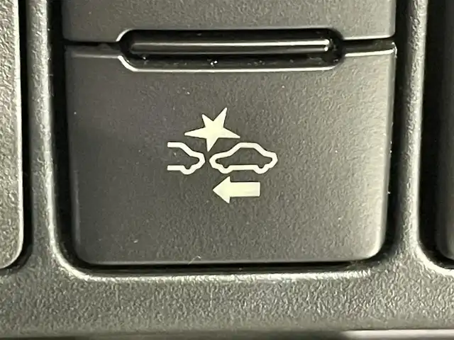 トヨタ アクア S スタイルブラック 愛知県 2017(平29)年 8.7万km ブラックマイカ 純正ナビ【NSZT-W66T】/プリクラッシュセーフティ/レーンキープアシスト/先行車発進告知/ドライブレコーダー/ビルトインＥＴＣ/オートハイビーム/ＣＤ／ＤＶＤ/Ｂｌｕｅｔｏｏｔｈ/ＩＳＯＦＩＸ　/プッシュスタート　/バックカメラ/ＬＥＤヘッドライト/フロアマット/電動格納ミラー