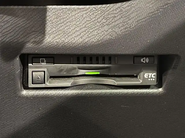 トヨタ アクア S スタイルブラック 愛知県 2017(平29)年 8.7万km ブラックマイカ 純正ナビ【NSZT-W66T】/プリクラッシュセーフティ/レーンキープアシスト/先行車発進告知/ドライブレコーダー/ビルトインＥＴＣ/オートハイビーム/ＣＤ／ＤＶＤ/Ｂｌｕｅｔｏｏｔｈ/ＩＳＯＦＩＸ　/プッシュスタート　/バックカメラ/ＬＥＤヘッドライト/フロアマット/電動格納ミラー