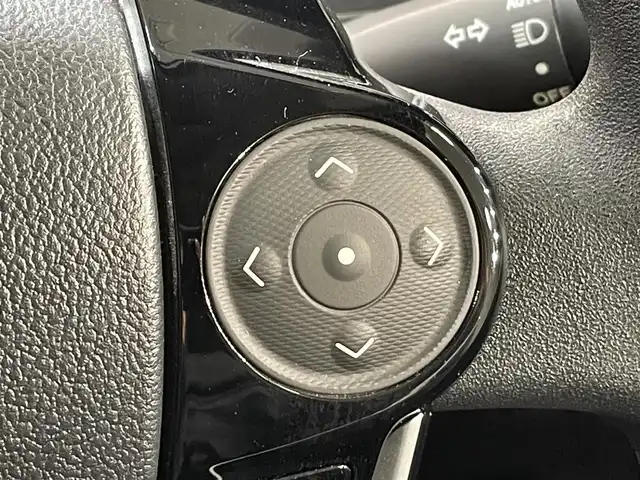 トヨタ アクア S スタイルブラック 愛知県 2017(平29)年 8.7万km ブラックマイカ 純正ナビ【NSZT-W66T】/プリクラッシュセーフティ/レーンキープアシスト/先行車発進告知/ドライブレコーダー/ビルトインＥＴＣ/オートハイビーム/ＣＤ／ＤＶＤ/Ｂｌｕｅｔｏｏｔｈ/ＩＳＯＦＩＸ　/プッシュスタート　/バックカメラ/ＬＥＤヘッドライト/フロアマット/電動格納ミラー