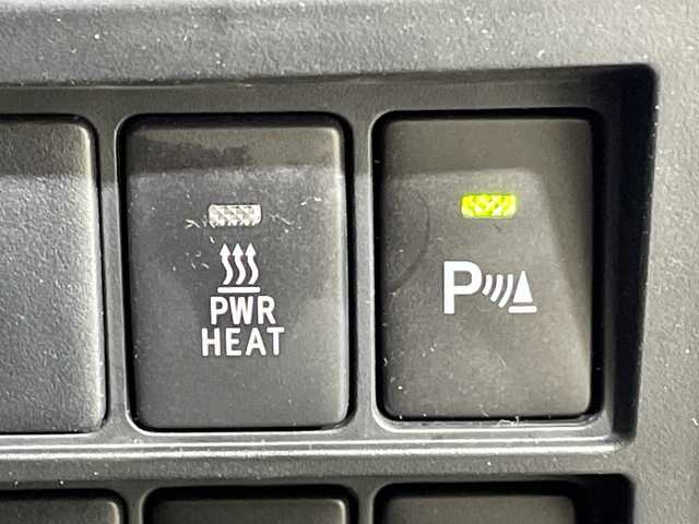 トヨタ ハイラックス 神奈川県 2023(令5)年 3.7万km 白 純正8インチナビ/全周囲カメラ/LEDライト/ETC/追従クルーズコントローラ/スマートキー/スペアキー/純正18インチAW/ターボ/純正フロアマット/ハーフレザーシート/アイドリングストップ/シートリフター/プッシュスタート/フォグランプ/オートライト/ウィンカーミラー/電動格納ミラー/カーテンエアバック/パーキングアシスト/衝突軽減システム/レーンアシスト/盗難防止装置/横滑り防止装置/車線逸脱警報/取扱説明書/保証書