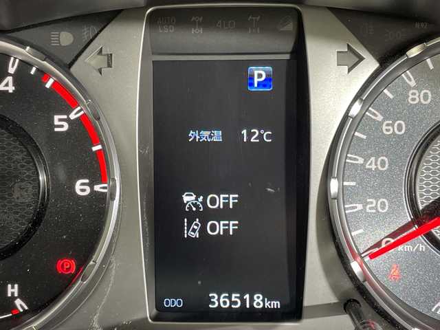 トヨタ ハイラックス 神奈川県 2023(令5)年 3.7万km 白 純正8インチナビ/全周囲カメラ/LEDライト/ETC/追従クルーズコントローラ/スマートキー/スペアキー/純正18インチAW/ターボ/純正フロアマット/ハーフレザーシート/アイドリングストップ/シートリフター/プッシュスタート/フォグランプ/オートライト/ウィンカーミラー/電動格納ミラー/カーテンエアバック/パーキングアシスト/衝突軽減システム/レーンアシスト/盗難防止装置/横滑り防止装置/車線逸脱警報/取扱説明書/保証書