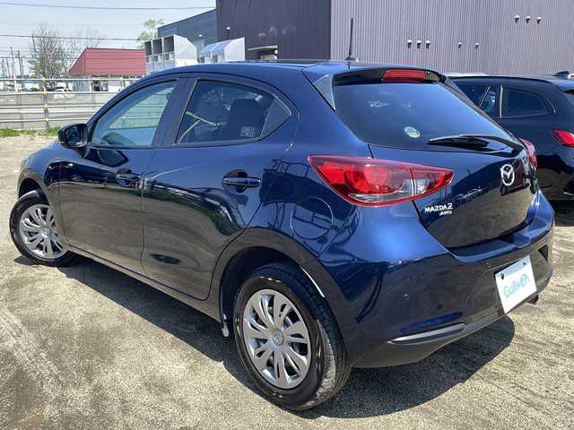 マツダ マツダ２ 15S 道東・釧路十勝 2022(令4)年 6万km ディープクリスタルブルーマイカ 4WD/ビジネスユースパッケージ/衝突被害軽減システム/コーナーセンサー/車線逸脱警報/パーキングサポートブレーキ/バックカメラ/Bluetooth/CD/USB/ETC/MTモード付AT/オートライト/LEDヘッドライト/リアフォグランプ/ステアリングスイッチ/ウインカーミラー/電動格納ミラー/社外フロアマット