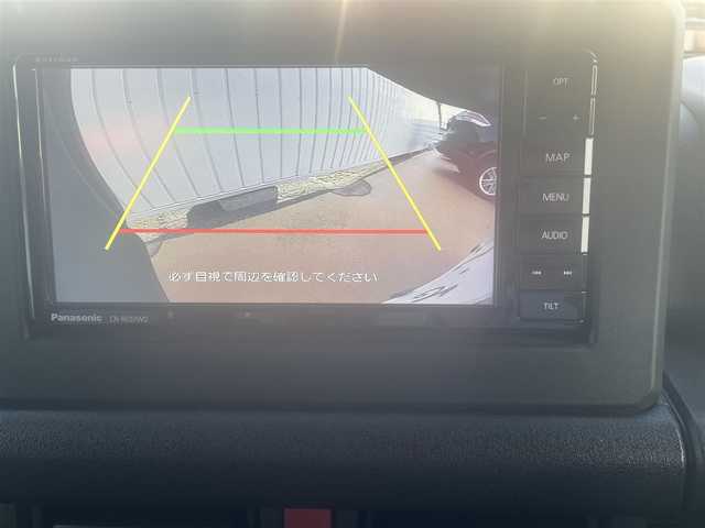 スズキ ジムニー シエラ JL 三重県 2022(令4)年 2.5万km ブリスクブルーM ストラーダメモリナビ/　＊Bluetooth/CD/DVD/フルセグテレビ/バックカメラ/フロントフォグランプ/ブラック電動オート格納ドアミラー/背面タイヤ/195/80R15タイヤ/　＊15インチスチールホイル/SRSエアバック（運転席/助手席/サイド/カーテン）/オートエアコン/プライバシーガラス/バニティーミラー（運転席）/シートヒーター（運転席/助手席）/キーレス/プッシュスタートシステム