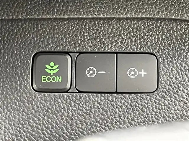 ホンダ Ｎ ＢＯＸ カスタム G L ホンダセンシング 福井県 2019(平31)年 5.5万km プラチナホワイトパール 社外メモリーナビ/（フルセグTV/CD/DVD/Bluetooth）/バックカメラ/レーダークルーズコントロール/ステアリングリモコン/フォグライト /片側パワースライドドア /ビルドインETC/衝突軽減ブレーキ/LEDヘッドライト/レーンキープアシスト