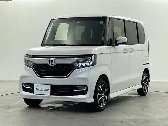 ホンダ Ｎ ＢＯＸ カスタム G L ホンダセンシング 福井県 2019(平31)年 5.5万km プラチナホワイトパール 社外メモリーナビ/（フルセグTV/CD/DVD/Bluetooth）/バックカメラ/レーダークルーズコントロール/ステアリングリモコン/フォグライト /片側パワースライドドア /ビルドインETC/衝突軽減ブレーキ/LEDヘッドライト/レーンキープアシスト