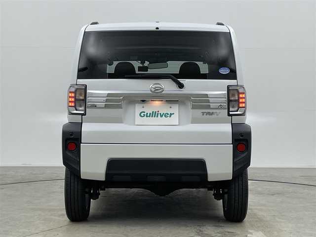 ダイハツ タフト G 岡山県 2020(令2)年 3.2万km シャイニングホワイトパール 純正SDナビ【NMZK-W70D】/AM/FM/CD/DVD/Bluetooth/フルセグ/ガラスルーフ/パノラマモニター/アダプティブクルーズコントロール/スマートアシスト/衝突被害軽減ブレーキ/横滑り防止装置/アイドリングストップ/シートヒーター/純正エンジンスターター/オートライト/LEDヘッドライト/オートハイビームォグランプ/スマートキー/プッシュスタート/純正フロアマット