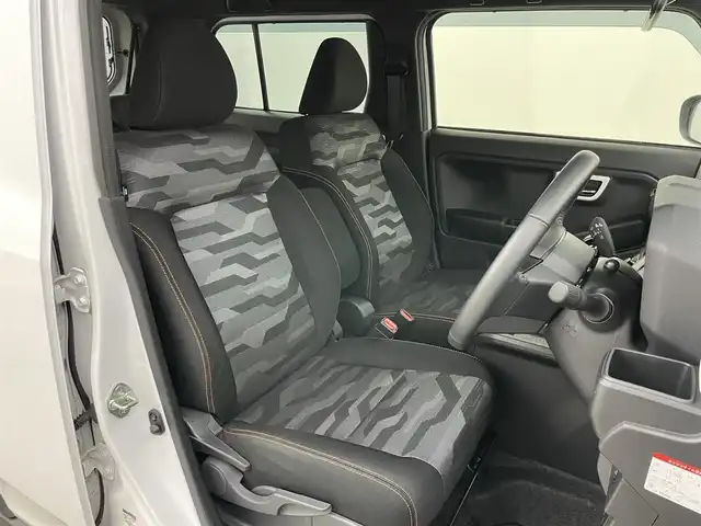 ダイハツ タフト G 岡山県 2020(令2)年 3.2万km シャイニングホワイトパール 純正SDナビ【NMZK-W70D】/AM/FM/CD/DVD/Bluetooth/フルセグ/ガラスルーフ/パノラマモニター/アダプティブクルーズコントロール/スマートアシスト/衝突被害軽減ブレーキ/横滑り防止装置/アイドリングストップ/シートヒーター/純正エンジンスターター/オートライト/LEDヘッドライト/オートハイビームォグランプ/スマートキー/プッシュスタート/純正フロアマット