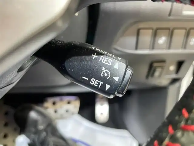レクサス ＣＴ 200h Fスポーツ 岩手県 2014(平26)年 8.7万km ブラック/ホワイトノーヴァガラスフレーク ムーンルーフ/TRDエアロ/パドルシフト/横滑り防止装置/アイドリングストップ/パワーシート/シートヒーター/ステアリングヒーター/ドライブモードセレクト/純正ナビ/（CD/DVD/Blu-rayDisc/フルセグ/AUX/USB/microSD/Bluetooth）/バックカメラ/ETC2.0/ドライブレコーダー/LEDヘッドライト/LEDフォグランプ/純正アルミホイール/スーパーキャットレーダー探知機