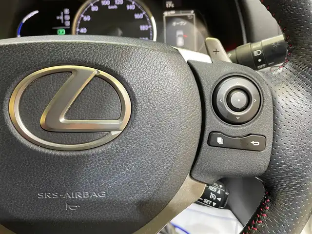 レクサス ＣＴ 200h Fスポーツ 岩手県 2014(平26)年 8.7万km ブラック/ホワイトノーヴァガラスフレーク ムーンルーフ/TRDエアロ/パドルシフト/横滑り防止装置/アイドリングストップ/パワーシート/シートヒーター/ステアリングヒーター/ドライブモードセレクト/純正ナビ/（CD/DVD/Blu-rayDisc/フルセグ/AUX/USB/microSD/Bluetooth）/バックカメラ/ETC2.0/ドライブレコーダー/LEDヘッドライト/LEDフォグランプ/純正アルミホイール/スーパーキャットレーダー探知機