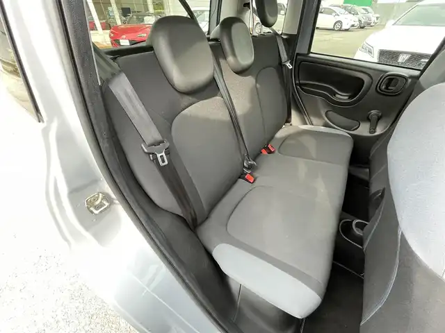 フィアット パンダ イージー 千葉県 2019(令1)年 1.9万km グレー シティブレーキアシスト/社外SDナビ【AVIC-RZ801】/・CD/DVD/MSV/Bluetooth/フルセグ/バックカメラ/デュアロジック/社外キセノンヘッドライト/キーレスキー/フォグランプ/純正15インチアルミホイール/アイドリングストップ/純正ETC/ルーフレール/本革巻ステアリング/サイド＆カーテンエアバッグ/新車時保証書＆取扱説明書