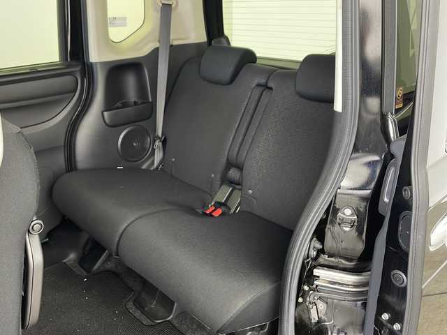 ホンダ Ｎ ＢＯＸ カスタム SSブラックSパッケージ 兵庫県 2017(平29)年 6.7万km クリスタルブラックパール ・純正ナビ＆TV＆CD＆BT＆SD/・両側パワースライドドア/・HIDヘッドライト/・バックカメラ/・シートヒーター/・純正14インチAW/・ステアリングリモコン/・フォグランプ/・ドアバイザー/・シートリフター/・ビルトインETC/・スマートキー/・純正フロアマット/・電格ミラー/・ECON/・横滑り防止装置