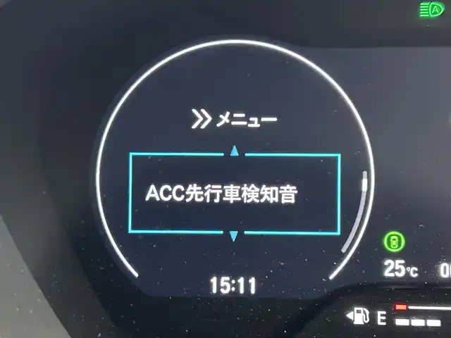 ホンダ ＷＲ－Ｖ X 福岡県 2025(令7)年 0.2万km プラチナホワイトパール 純正８型ナビ（ＢＴ，フルセグＴＶ）　/バックカメラ　/ＥＴＣ　/レーダークルーズコントロール　/コーナーセンサー　/衝突軽減ブレーキ　/レーンキープ　/先行車発進お知らせ　/標識認識機能　/パドルシフト　/ＬＥＤライト
