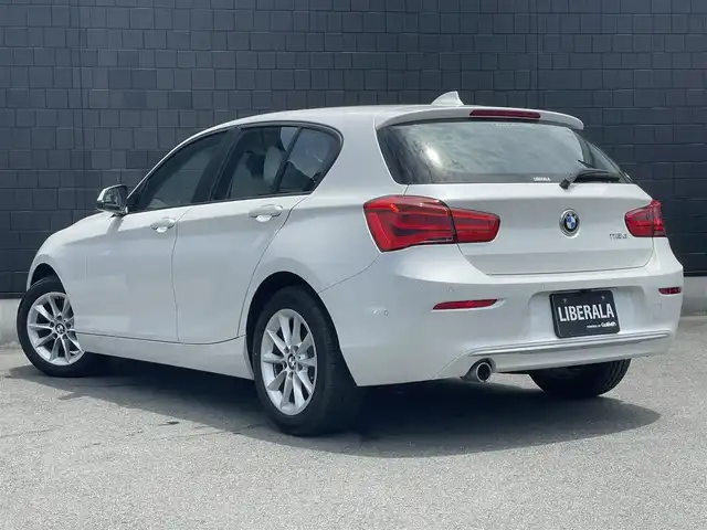 ＢＭＷ １１８ｄ スタイル 静岡県 2018(平30)年 1.9万km ミネラルホワイト ドライビング・アシスト/・車線逸脱警告システム/・前車接近警告機能/・衝突回避・被害軽減ブレーキ/純正HDDナビ/・Bluetooth/USB/AM/FM/CD/DVD/パーキング・アシスト/バックカメラ/ルームミラー一体型ETC/クルーズコントロール/純正LEDヘッドライト/純正16インチAW/クローム仕上げキドニーグリル