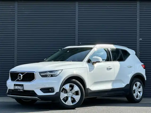 ボルボ ＸＣ４０ T4 茨城県 2020(令2)年 5.6万km アイスホワイト インテリセーフ　/ＡＣＣ　/ＬＫＡ　/ＢＬＩＳ　/３６０度カメラ　/半革　/シートヒーター　/パワーシート　/パワーテールゲート　/ナビ　/１２セグ　/ＢＴ　/ＣａｒＰｌａｙ　/ＵＳＢ　/ＬＥＤ　/オートハイビーム　/ＥＴＣ/ルーフレール　/禁煙車