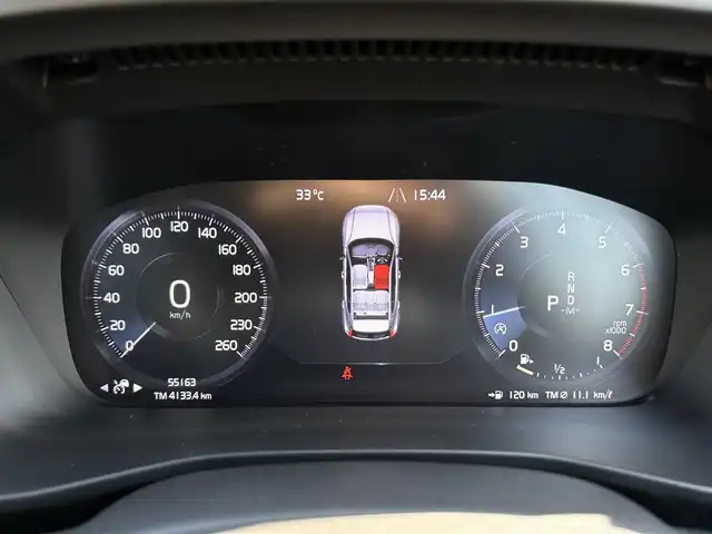 ボルボ ＸＣ４０ T4 茨城県 2020(令2)年 5.6万km アイスホワイト インテリセーフ　/ＡＣＣ　/ＬＫＡ　/ＢＬＩＳ　/３６０度カメラ　/半革　/シートヒーター　/パワーシート　/パワーテールゲート　/ナビ　/１２セグ　/ＢＴ　/ＣａｒＰｌａｙ　/ＵＳＢ　/ＬＥＤ　/オートハイビーム　/ＥＴＣ/ルーフレール　/禁煙車