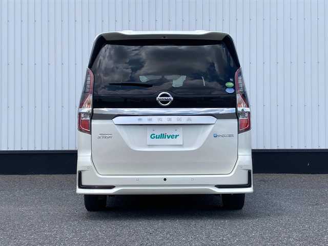 日産 セレナ e－パワー ハイウェイスター V 千葉県 2020(令2)年 2.4万km ブリリアントホワイトパール 純正10インチナビ/（フルセグTV/BT/CD/DVD/FM/AM）/全周囲カメラ/衝突被害軽減システム/車線逸脱警報/クルーズコントロール/両側パワースライドドア/横滑り防止装置/ETC/ドライブレコーダー/アイドリングストップ/LEDヘッドライト/フォグランプ/オートライト/ウィンカーミラー/電動格納ミラー/純正15インチAW/シートリフター/プッシュスタート/スマートキー/フロアマット/ドアバイザー/スペアキー/取扱説明書/保証書