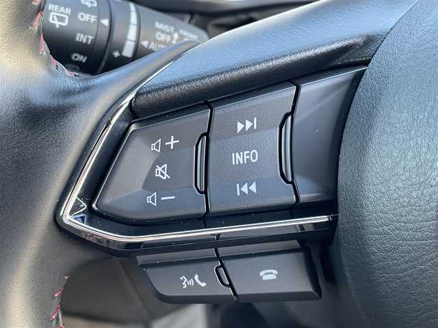 マツダ ＣＸ－８ XD ブラックトーンエディション 愛媛県 2022(令4)年 4万km スノーフレイクホワイトパールマイカ i-ACTIVSENSE搭載/・ブラインド・スポット・モニタリング/・車間認知支援システム/・レーンキープ・アシスト・システム (LAS) & 車線逸脱警報システム/・アドバンスト・スマート・シティ・ブレーキ・サポート /・スマート・ブレーキ・サポート/・スマート・シティ・ブレーキ・サポート [後退時] /・パーキングセンサー/・360°ビュー・モニター/４WD/スペアキー/マツダコネクト/・TV/・Bluetooth/・FM/AM/・USB/BOSEサウンド/D＋N席パワーシート/D＋N＋後２席シートヒーター/ハンドルヒーター/ETC2.0/バック・フロント・サイド・全方位カメラ/パワーバックドア/ヘッドアップディスプレイ/ステアリングスイッチ/革巻きステアリング
