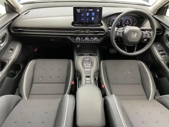 ホンダ ＺＲ－Ｖ ハイブリッド e:HEV X 滋賀県 2024(令6)年 0.4万km プラチナホワイトパール 禁煙車/純正9型ナビ/CD/DVD/SD/Bluetooth/フルセグTV/バックカメラ/ETC/純正ドラレコ/クルーズコントロール/シートヒーター/ホンダセンシング/プッシュスタート/スマートキー/コーナーセンサー/LEDヘッドライト/純正アルミホイール