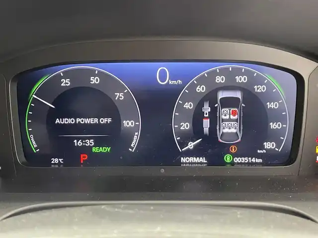 ホンダ ＺＲ－Ｖ ハイブリッド e:HEV X 滋賀県 2024(令6)年 0.4万km プラチナホワイトパール 禁煙車/純正9型ナビ/CD/DVD/SD/Bluetooth/フルセグTV/バックカメラ/ETC/純正ドラレコ/クルーズコントロール/シートヒーター/ホンダセンシング/プッシュスタート/スマートキー/コーナーセンサー/LEDヘッドライト/純正アルミホイール