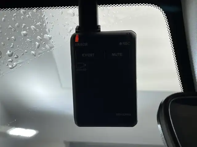 ホンダ ＺＲ－Ｖ ハイブリッド e:HEV X 滋賀県 2024(令6)年 0.4万km プラチナホワイトパール 禁煙車/純正9型ナビ/CD/DVD/SD/Bluetooth/フルセグTV/バックカメラ/ETC/純正ドラレコ/クルーズコントロール/シートヒーター/ホンダセンシング/プッシュスタート/スマートキー/コーナーセンサー/LEDヘッドライト/純正アルミホイール
