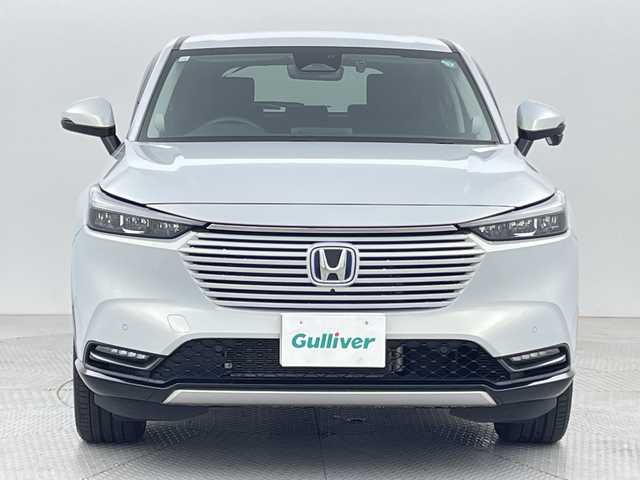 ホンダ ヴェゼル ハイブリッド e:HEV Z 新潟県 2023(令5)年 0.9万km プレミアムサンライトホワイトパール ４WD/ホンダセンシング/ワンオーナー/禁煙車/ホンダコネクトディスプレイ/　　AM/FM/BT/フルセグ/applecarplay/androidauto/マルチビューモニター/ハンズフリーアクセスパワーバックドア(予約クローズ付)/アダプティブクルーズコントロール/LEDシーケンシャルターンランプ/前席シートヒーター/純正18インチアルミホイール付/ダウンヒルアシストコントロール/電動パーキングブレーキ/オートブレーキホールド/ミラーヒーター/ステアリングスイッチ/ステアリングヒーター/USBポート/純正ドライブレコーダー/ブラインドスポットモニター/エンジンスタータ/スマートキー/ETC2.0