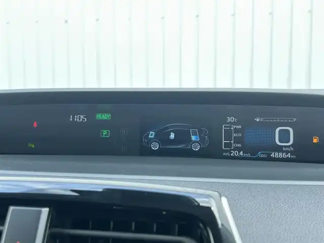 トヨタ プリウス S ツーリングセレクション 群馬県 2019(令1)年 4.9万km アティチュードブラックマイカ 純正9インチSDナビ　（NSZT-Y68T）/ CD、DVD、BTオーディオ、SD、MSV、フルセグTV/トヨタセーフティセンス/・プリクラッシュセーフティ/・レーンディパーチャーアラート/・オートマチックハイビーム/・レーダークルーズコントロール/レザーシート/D/N席シートヒーター/ビルトインETC/プッシュスタート/ステアリングスイッチ/純正ドアバイザー/純正フロアマット/純正17インチアルミホイール/F/Rコーナーセンサー/LEDヘッドライト/LEDフォグ/保証書/取扱説明書/スペアーキー１本