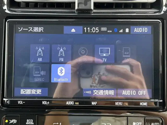 トヨタ プリウス S ツーリングセレクション 群馬県 2019(令1)年 4.9万km アティチュードブラックマイカ 純正9インチSDナビ　（NSZT-Y68T）/ CD、DVD、BTオーディオ、SD、MSV、フルセグTV/トヨタセーフティセンス/・プリクラッシュセーフティ/・レーンディパーチャーアラート/・オートマチックハイビーム/・レーダークルーズコントロール/レザーシート/D/N席シートヒーター/ビルトインETC/プッシュスタート/ステアリングスイッチ/純正ドアバイザー/純正フロアマット/純正17インチアルミホイール/F/Rコーナーセンサー/LEDヘッドライト/LEDフォグ/保証書/取扱説明書/スペアーキー１本