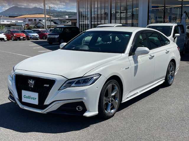 トヨタ クラウン ハイブリッド RS アドバンス 兵庫県 2019(平31)年 6.9万km ホワイトパールクリスタルシャイン 〇ワンオーナー/〇純正8インチナビ/〇フルセグTV/〇バックカメラ/〇ビルトインETC/〇ドライブレコーダー/〇セーフティセンス/・レーダークルーズコントロール/・プリクラッシュセーフティ/〇ブラインドスポットモニター/〇三眼LEDヘッドランプ/〇オートライト/〇フォグランプ/〇純正18インチアルミ/〇革巻きステアリング/〇パドルシフト/〇ステアリングヒーター/〇合皮/テラロッサブランノーブコンビシート/〇シートヒーター/〇パワーシート/〇スマートキー/〇禁煙車