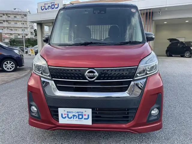 日産 デイズ ルークス ハイウェイスターX 沖縄県 2017(平29)年 6.2万km スパークリングレッド/ブラック (株)IDOMが運営する【じしゃロンコザ店】の自社ローン専用車両になりますこちらは現金またはオートローンご利用時の価格です。自社ローンご希望の方は別途その旨お申付け下さい/純正ナビ　/フルセグＴＶ　/Ｂｌｕｅｔｏｏｔｈ接続　/ＥＴＣ　/全方位カメラ　/ＣＤ／ＤＶＤ再生　/片側パワースライドドア　/衝突被害軽減ブレーキ　/プッシュスタート　/スマートキー　/ドライブレコーダー