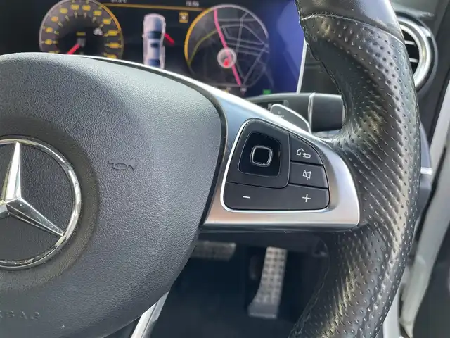 メルセデス・ベンツ Ｅ２５０ アバンギャルド スポーツ 三重県 2017(平29)年 10.7万km ポーラホワイト 登録時106832km/黒革シート/ブルメスター/禁煙車/純正ナビ/（AM/FM/TV）/ワンセグＴＶ/アラウンドビューモニター/ＥＴＣ/レーダークルーズコントロール/ステアリングスイッチ/パドルシフト/シートメモリー/シートヒーター/パワーシート/パワーバックドア/衝突軽減システム/車線逸脱防止/ＢＳＭ/コーナーセンサー/オートライト/プッシュスタート/純正フロアマット/純正19インチアルミ