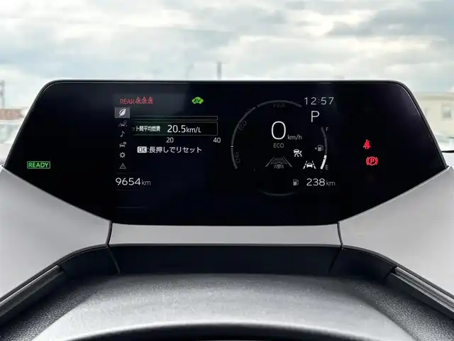 トヨタ プリウス Z 大分県 2023(令5)年 1万km アティチュードブラックマイカ ・純正ナビ(BT/USB/Miracast)/・フルセグテレビ/・全方位カメラ/・モデリスタエアロ/・トヨタセーフティセンス/・レーダークルーズコントロール/・AC100V/・ETC 2.0/・パーキングアシスト/・デジタルインナーミラー/・オートハイビーム/・運転席パワーシート/・シートメモリー/・シートヒーター/・シートクーラー/・ステアリングリモコン/・ステアリングヒーター/・電動リアゲート/・純正アルミホイール/・スマートキー